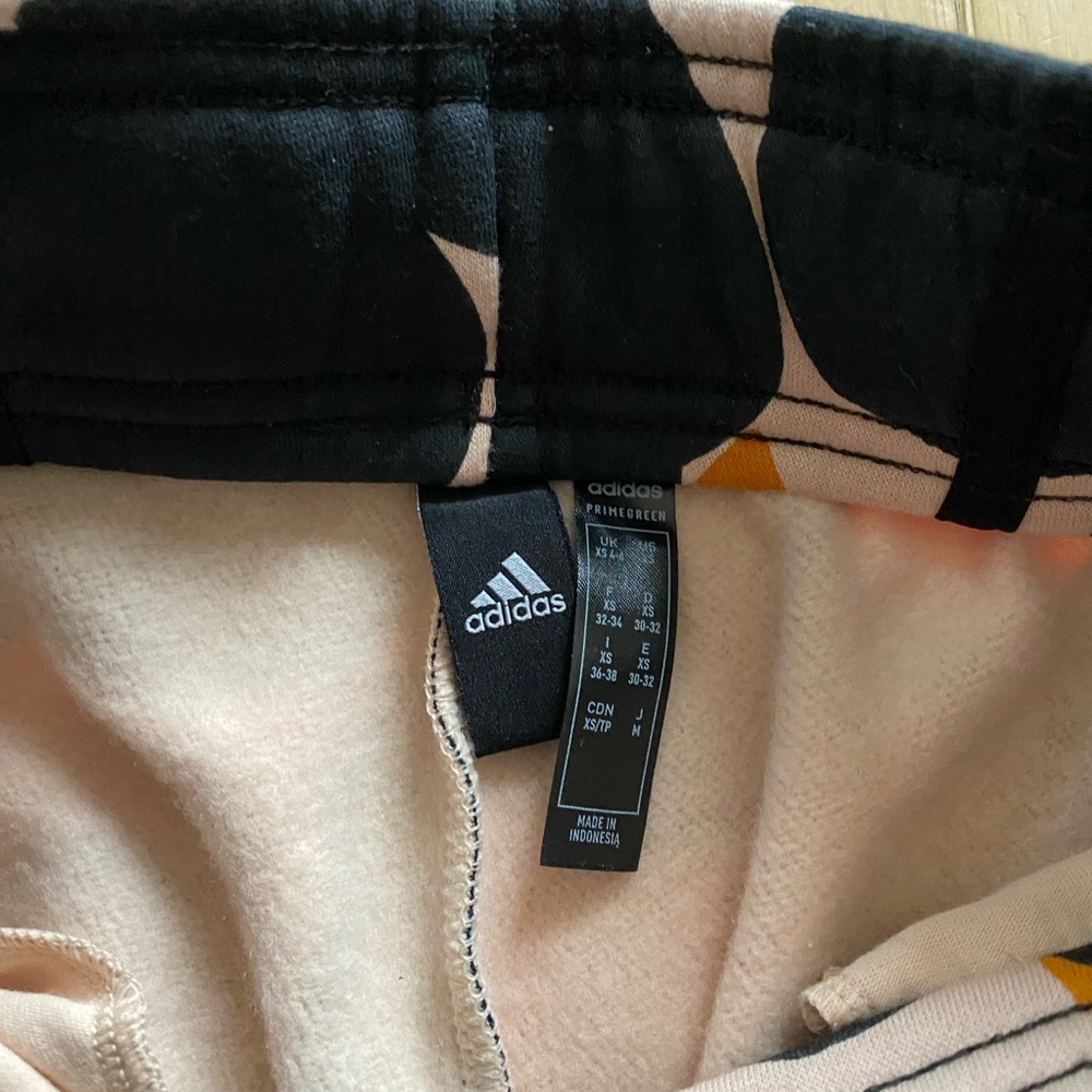 Merrimekko X Adidas sweatpants - Picture 5 of 5